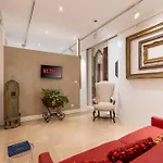 Luxurious Of The Antiquarian At Spanish Steps Rome