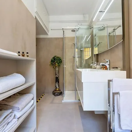 Luxurious Of The Antiquarian At Spanish Steps