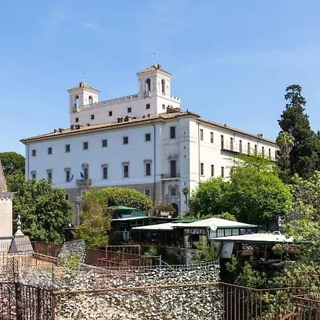 Apartment Luxurious Of The Antiquarian At Spanish Steps